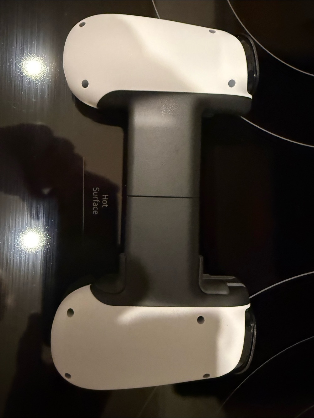 Backbone One Controller for Apple Lightning Generation - Picture 2 of 5